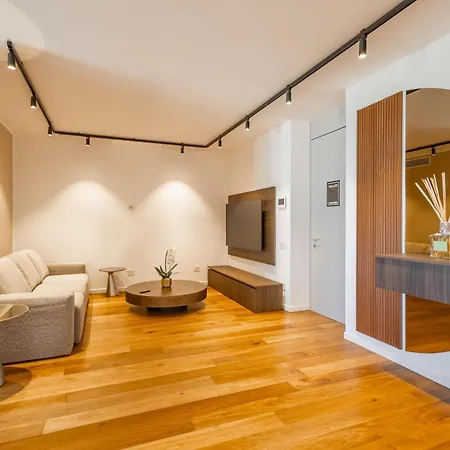 Park Poggiofranco -luxury Apartment- Апартаменты *